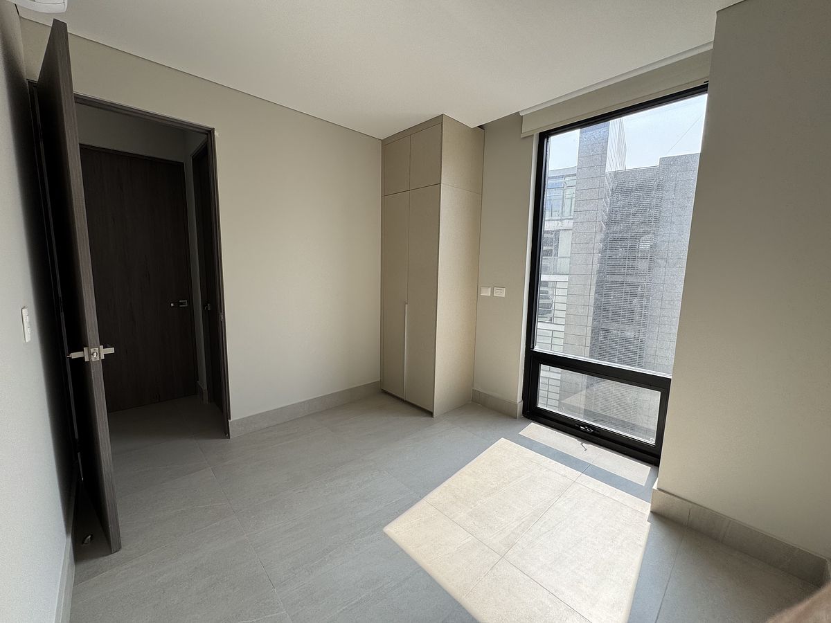 10 of 15: PRIMER RECAMARA SECUNDARIA