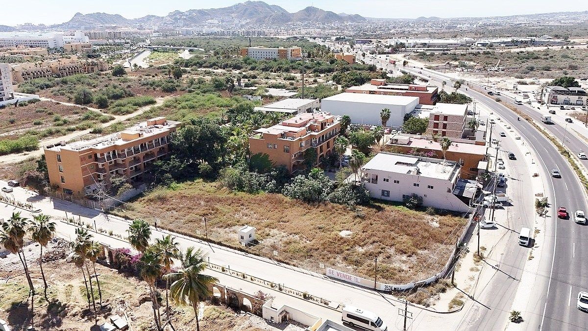 10 de 10: Ubicado en esquina