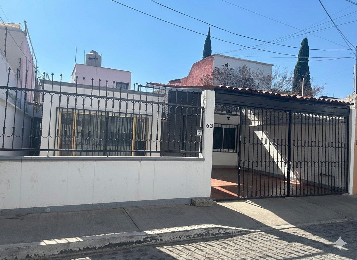 Casa en el Corazón Urbano - Álamos 3a Sección, Querétaro, Qro.