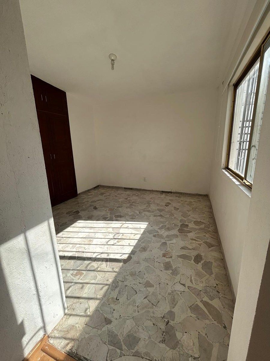 13 de 16: SALA DE TV O 3RA RECAMARA