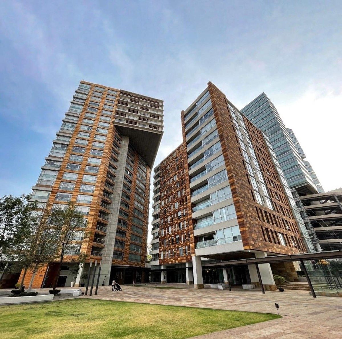 1 de 24: FACHADA INTERIOR