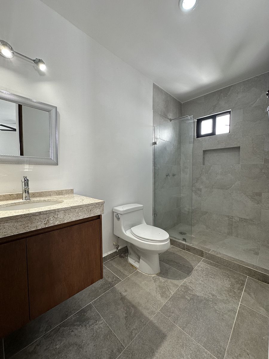 15 de 17: Baño
Habitación #2