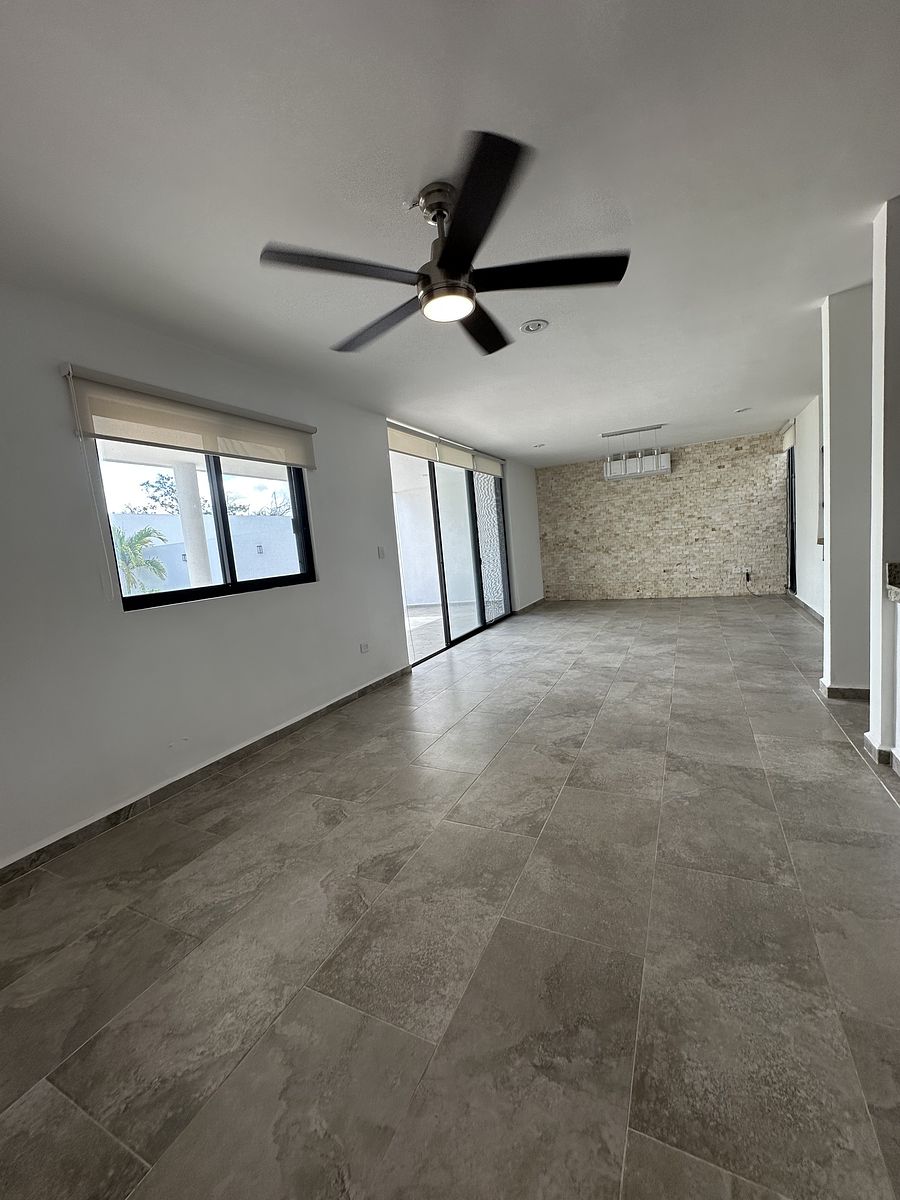 3 de 17: Sala, comedor