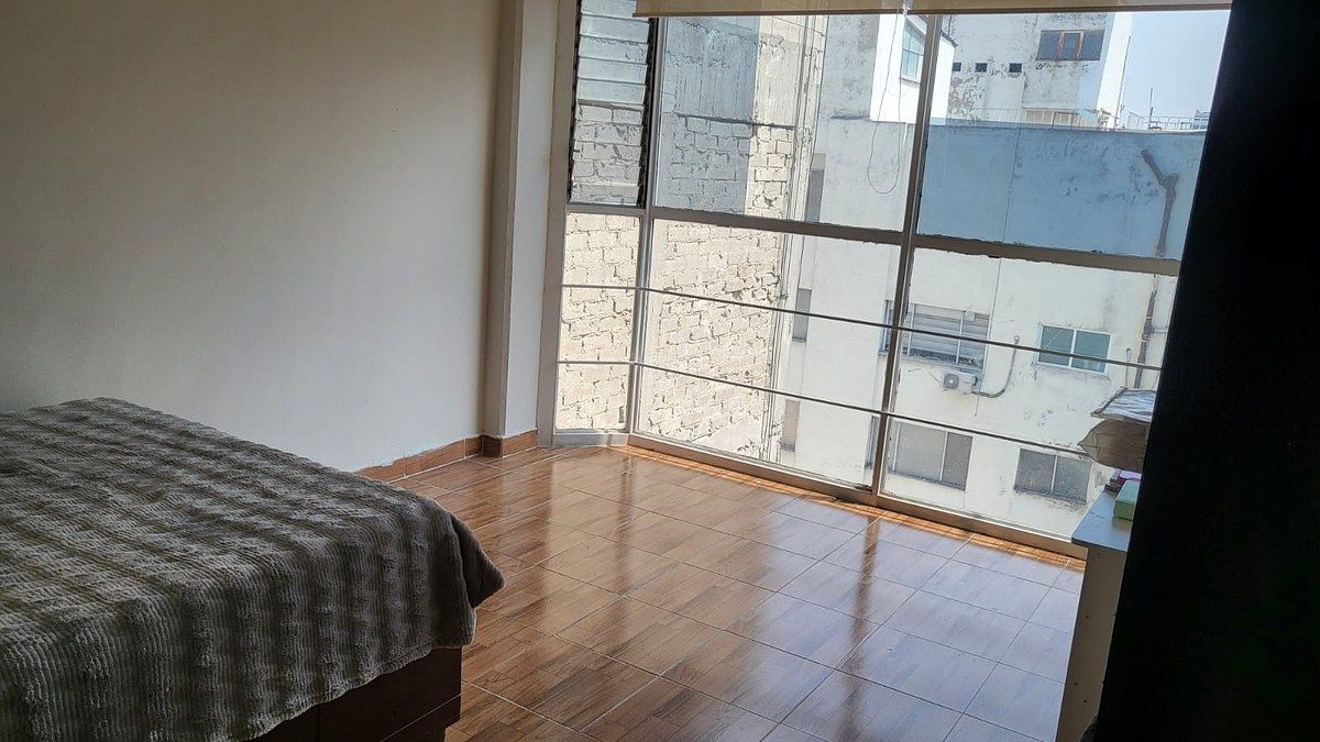 7 of 11: Recámara 1