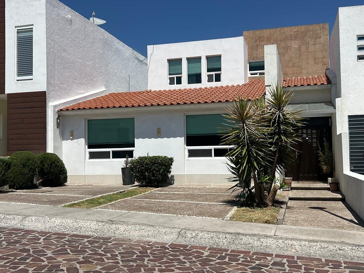 Casa en Cumbres del Lago, Juriquilla, rec en PB, ubicación privilegiada., foto 1 de 19