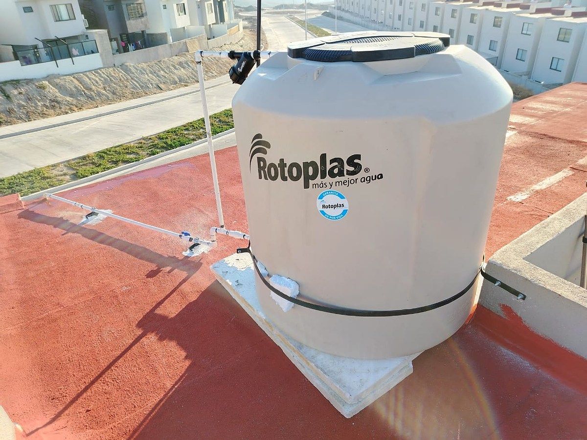 15 of 17: Equipamiento