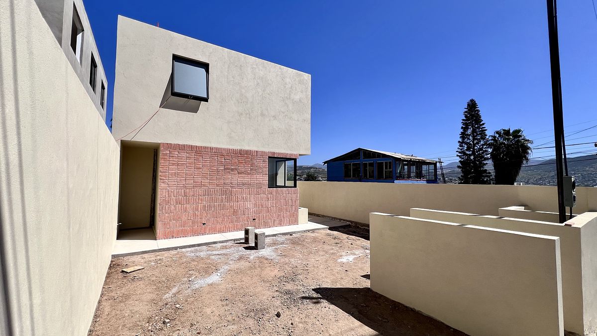 1 of 29: Estacionamiento para 1 carro