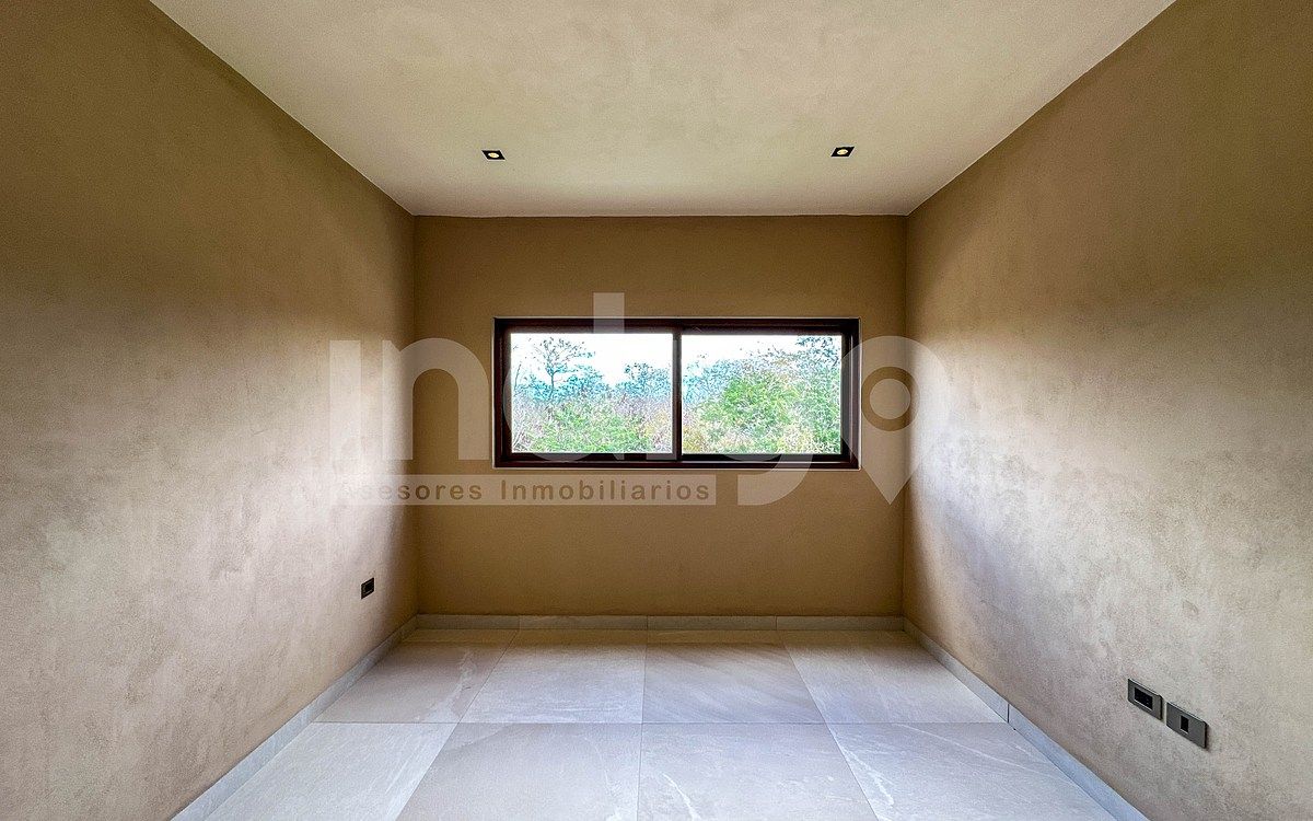 32 de 50: Recámara Secundaria 2