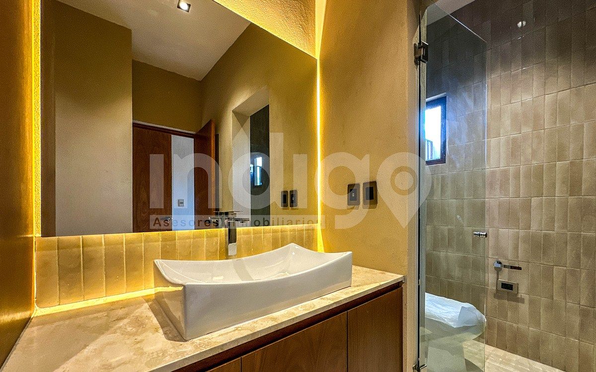 33 de 50: Baño Recámara Secundaria 2