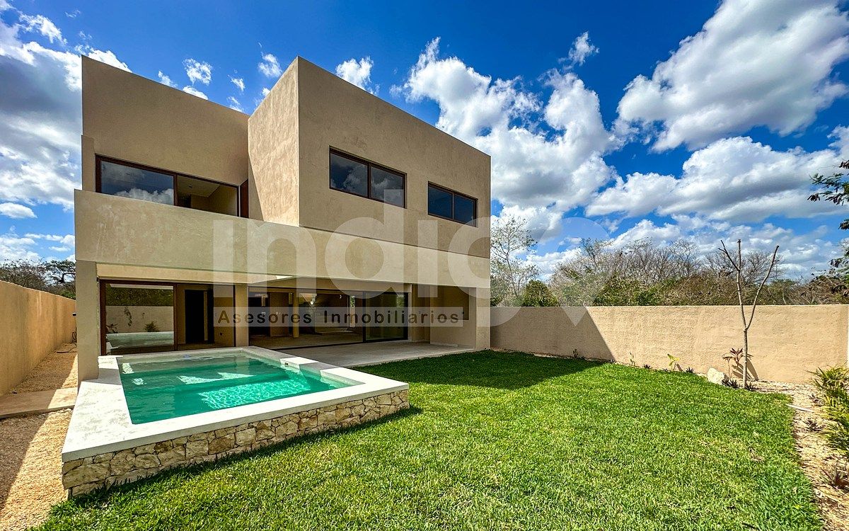 1 de 50: Fachada Trasera