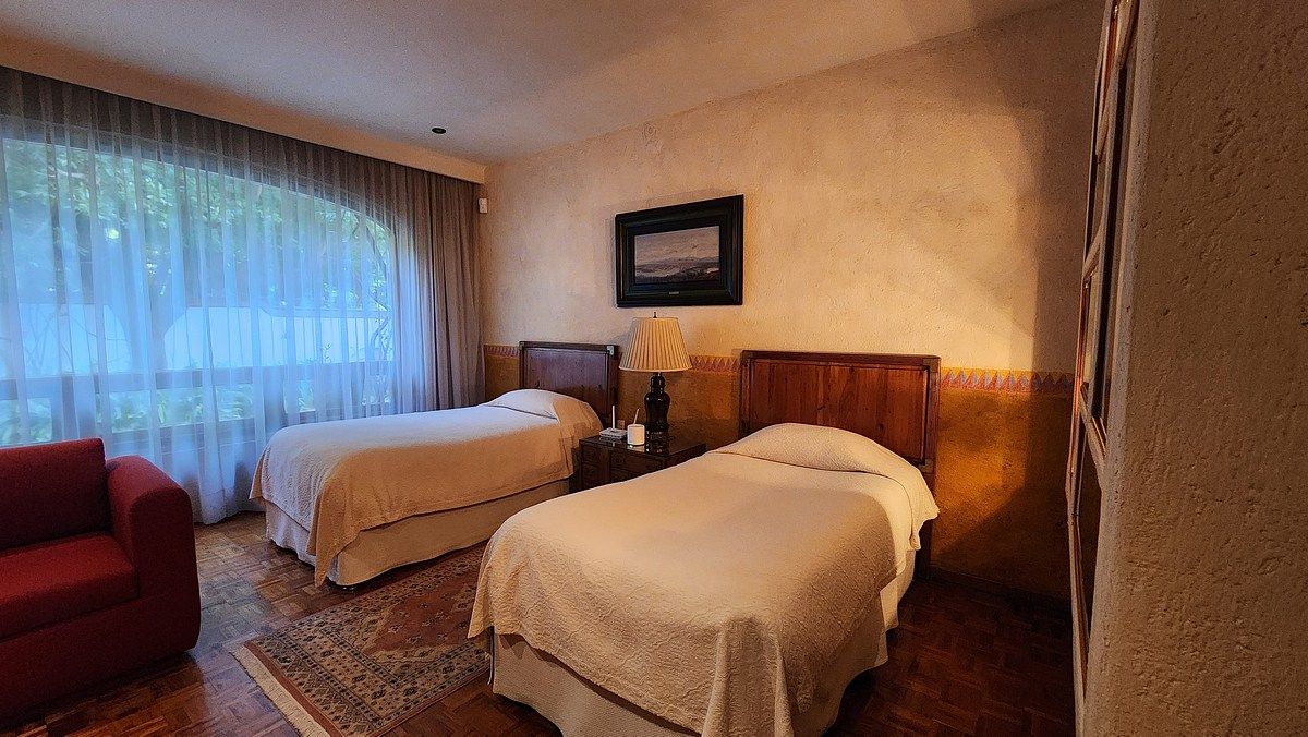 15 of 37: Recámara 1 (en planta baja)