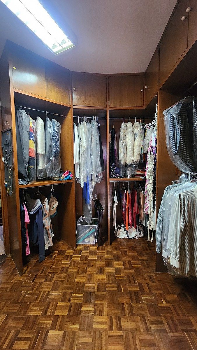 19 of 37: Vestidor Recámara 2