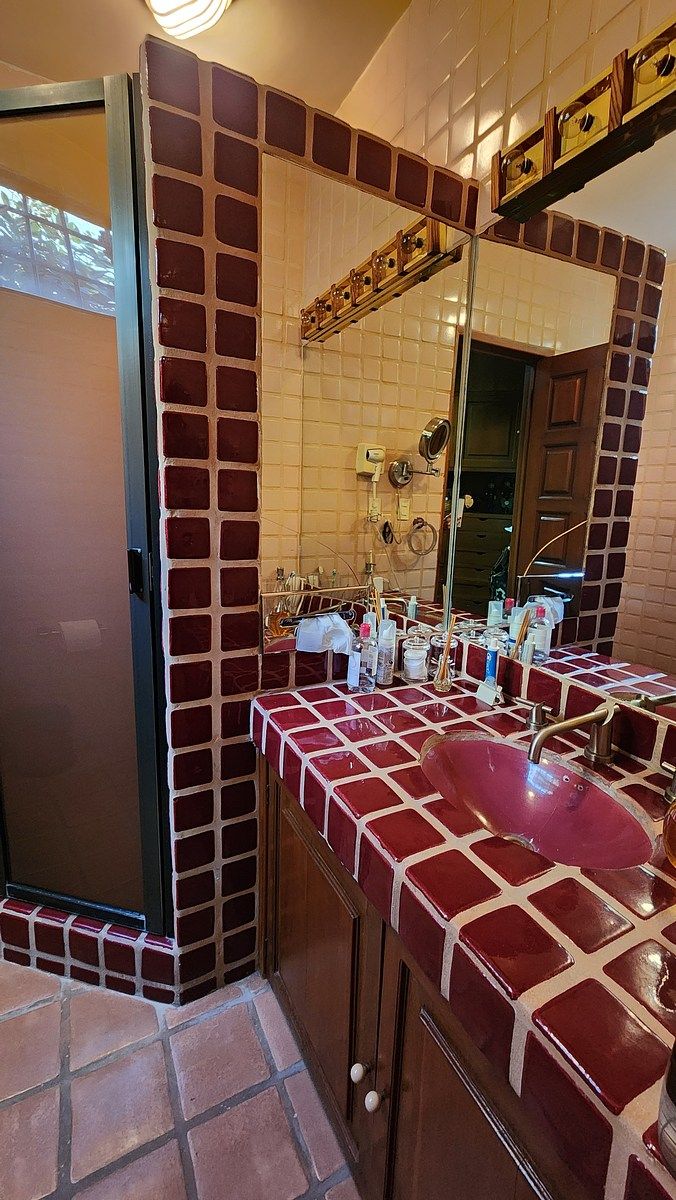 20 of 37: Baño recámara 2