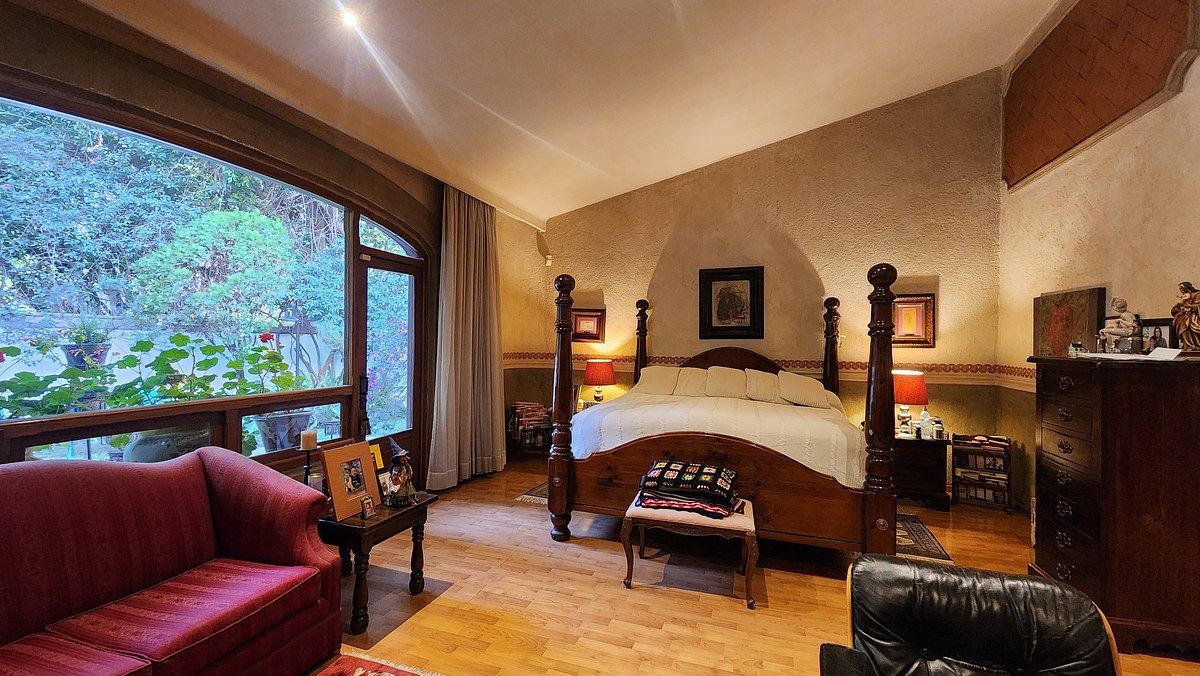 21 of 37: Recámara 3 (principal en planta baja)