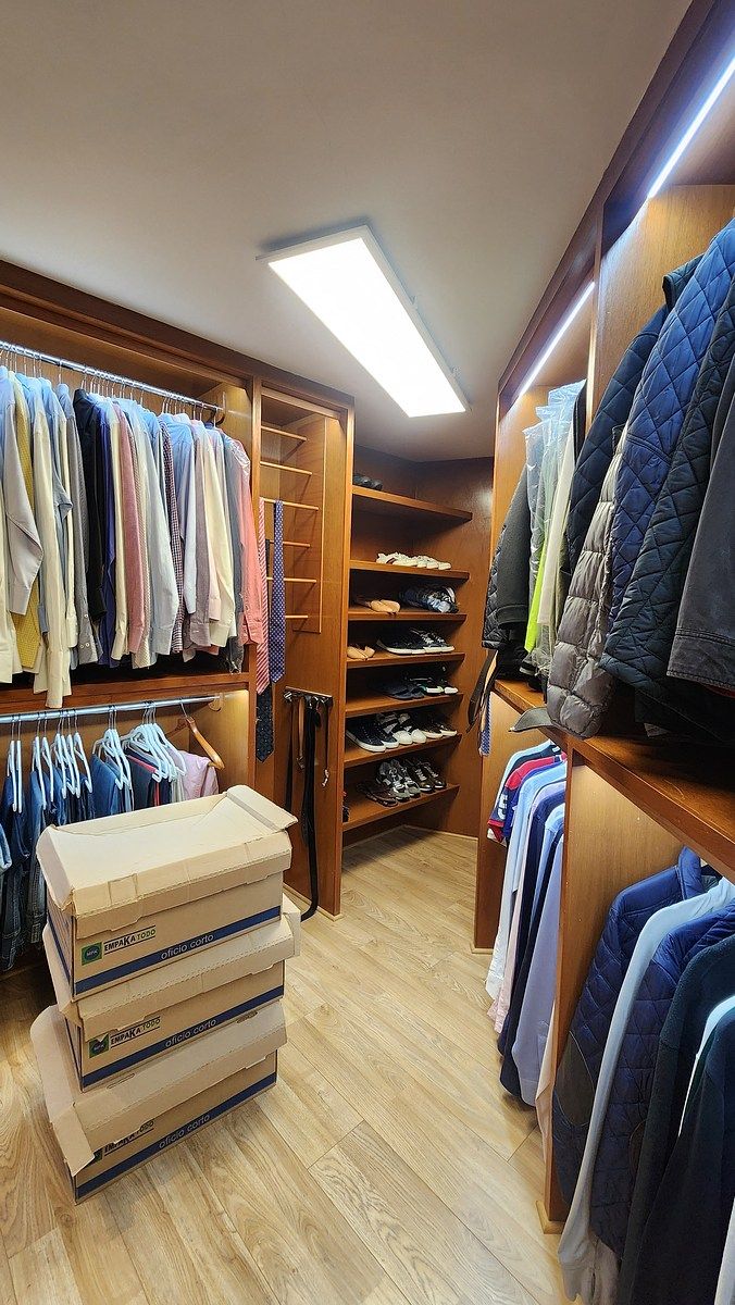 28 of 37: Vestidor recámara 4