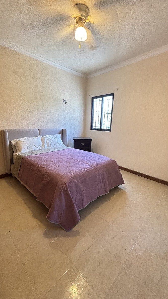 26 de 34: recamara secundaria/baño