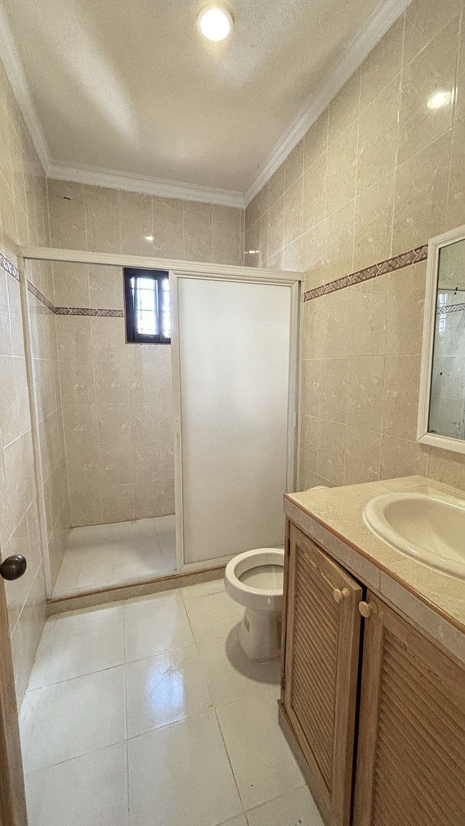 33 de 34: baño recamara secundaria