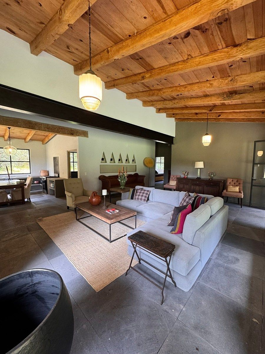 25 of 29: Sala/Cocina Casa Chica