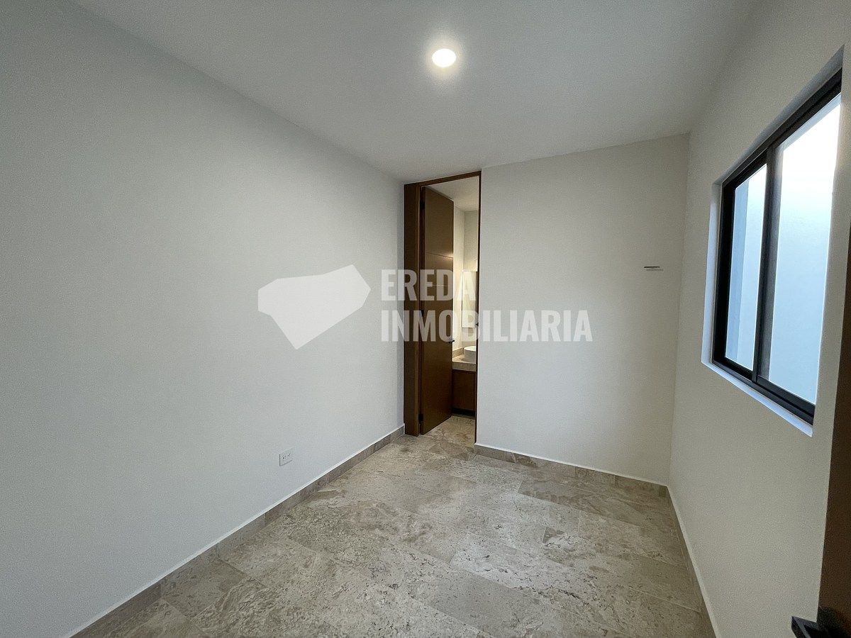 45 of 49: CUARTO DE SERVICIO