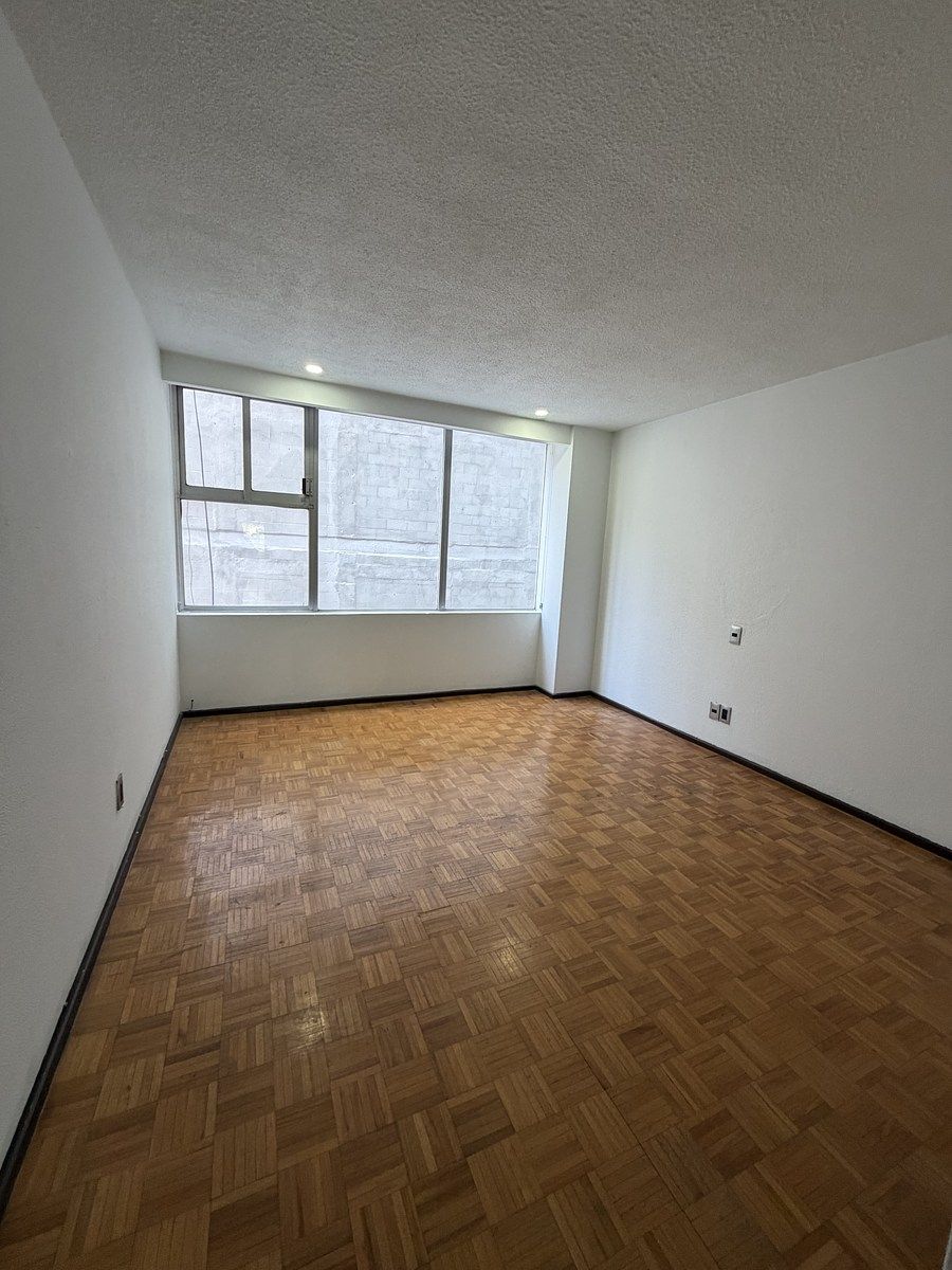 12 de 18: RECAMARA 2