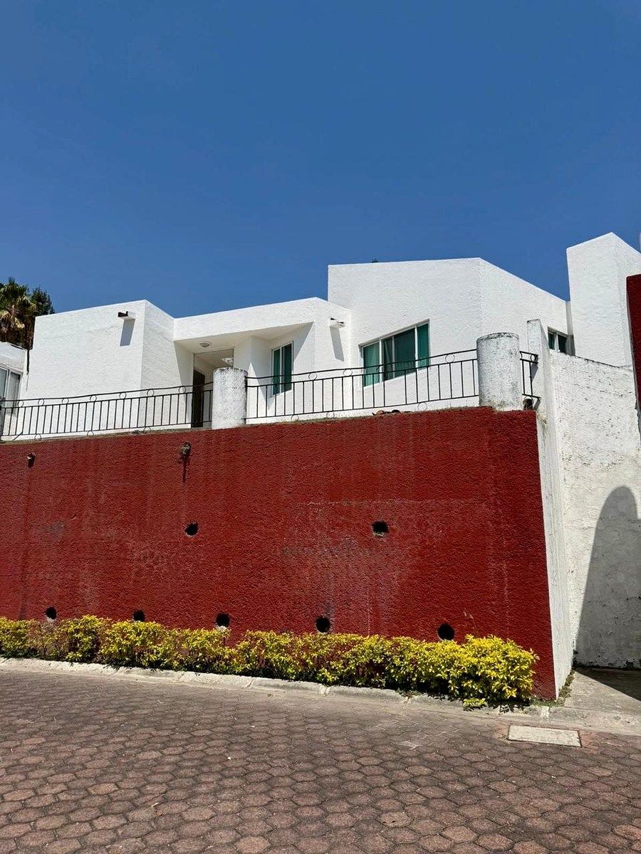 15 de 18: Entrada a la casa