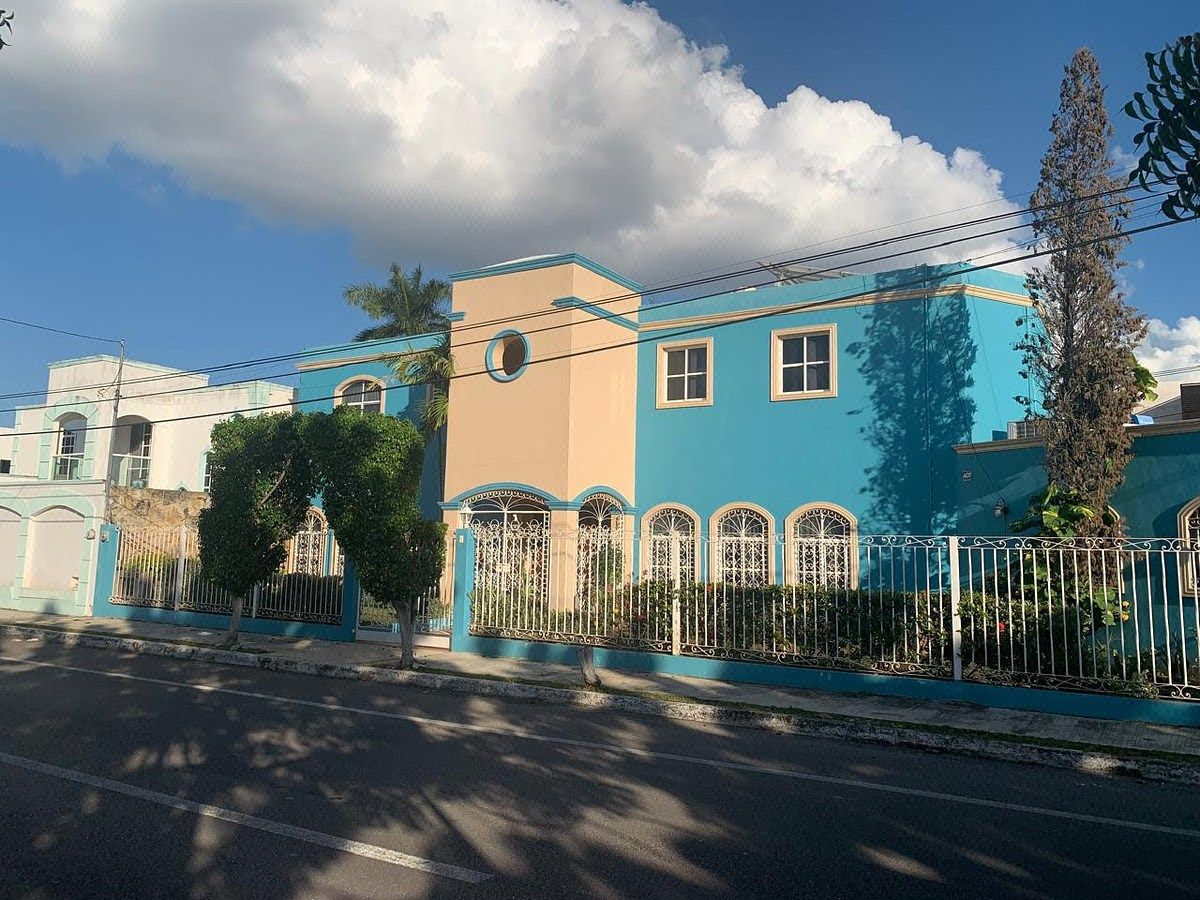 Casa en renta con opcion a venta en Montecristo para Drive Thru