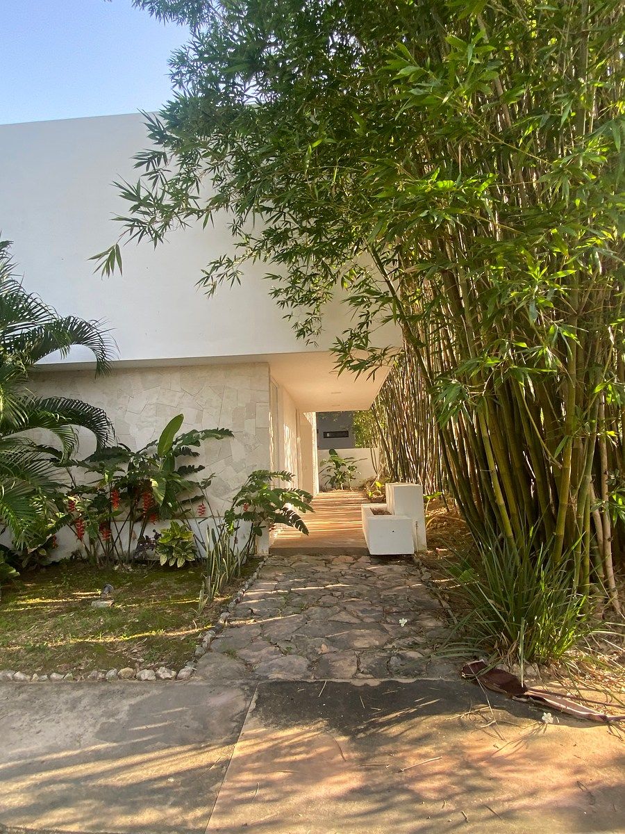 Casa en Yucatán Country Club, Mérida, foto 2 de 31