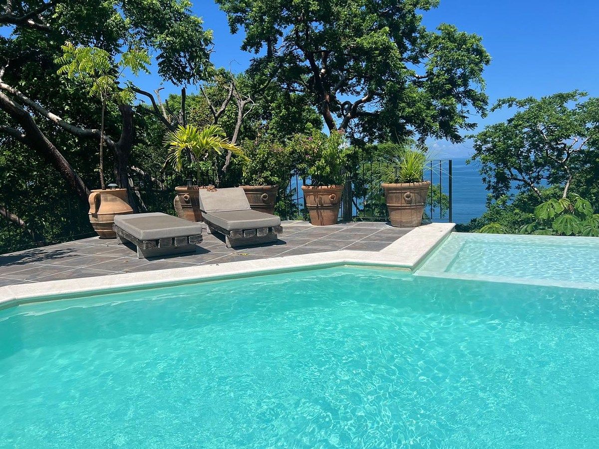 Apartment in Conchas Chinas, Puerto Vallarta, photo 2 of 23