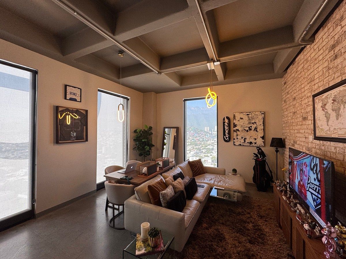 Apartment in Eugenio Garza Sada, Monterrey, photo 2 of 23
