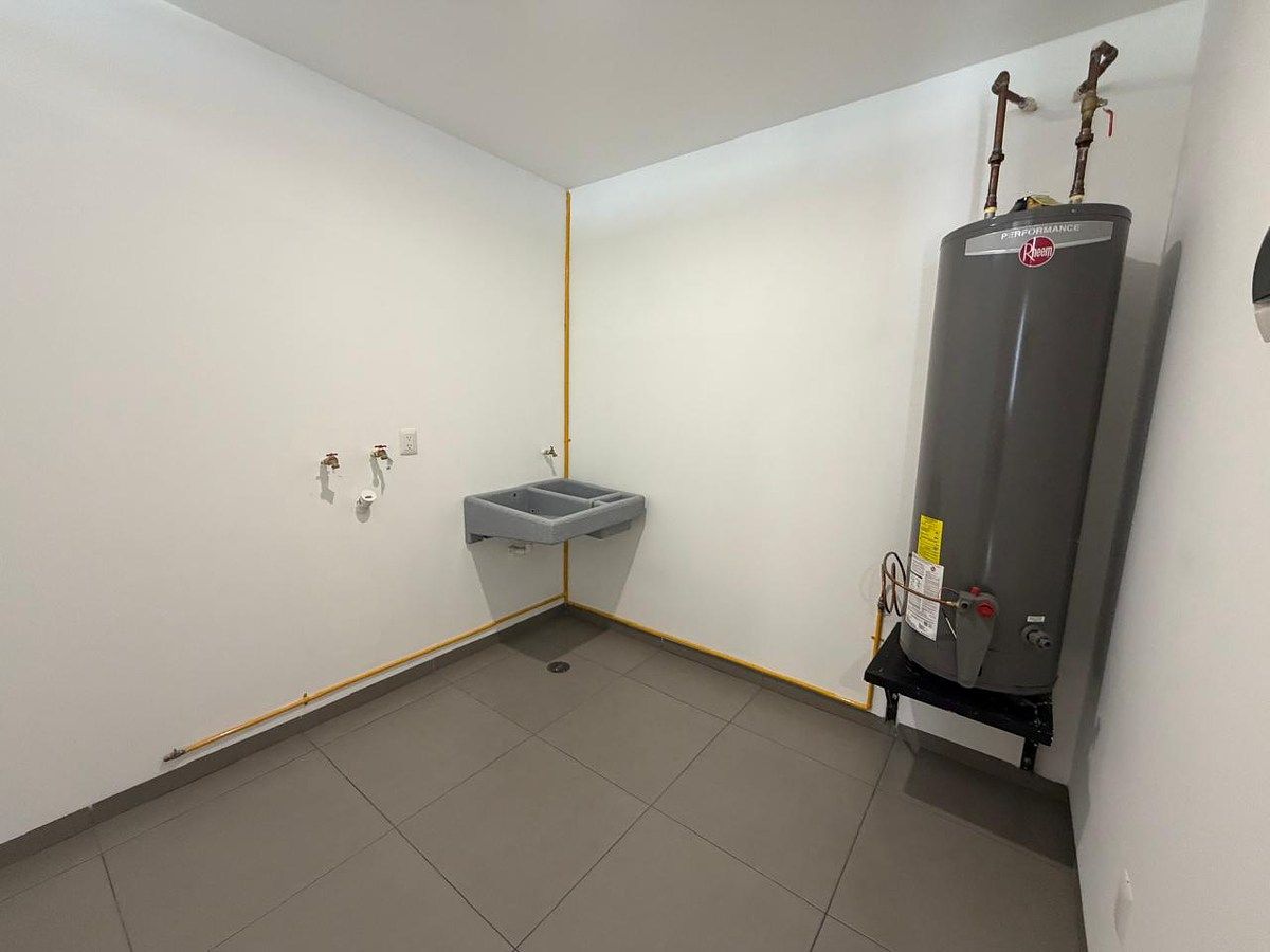 22 de 24: Cuarto de Lavado