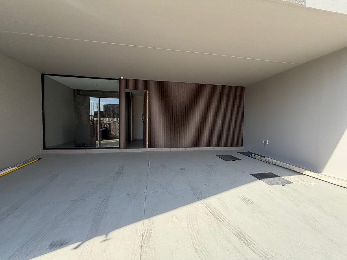 21 de 24: Estacionamiento