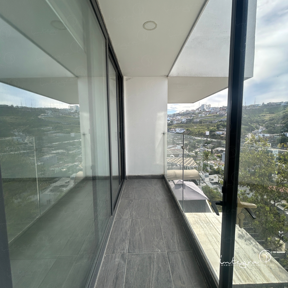 24 de 37: Balcón de recámara principal