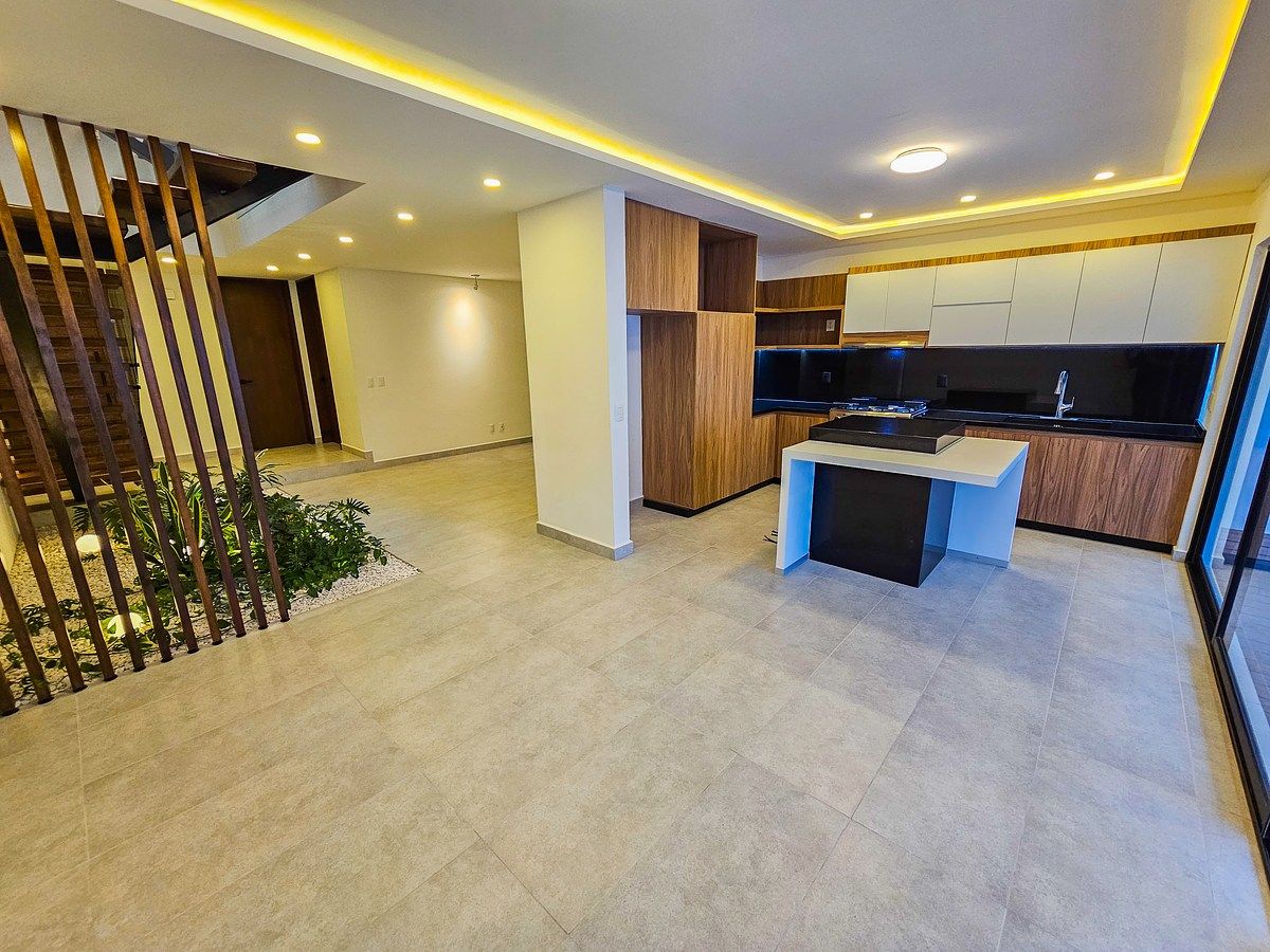 9 de 32: Comedor cocina