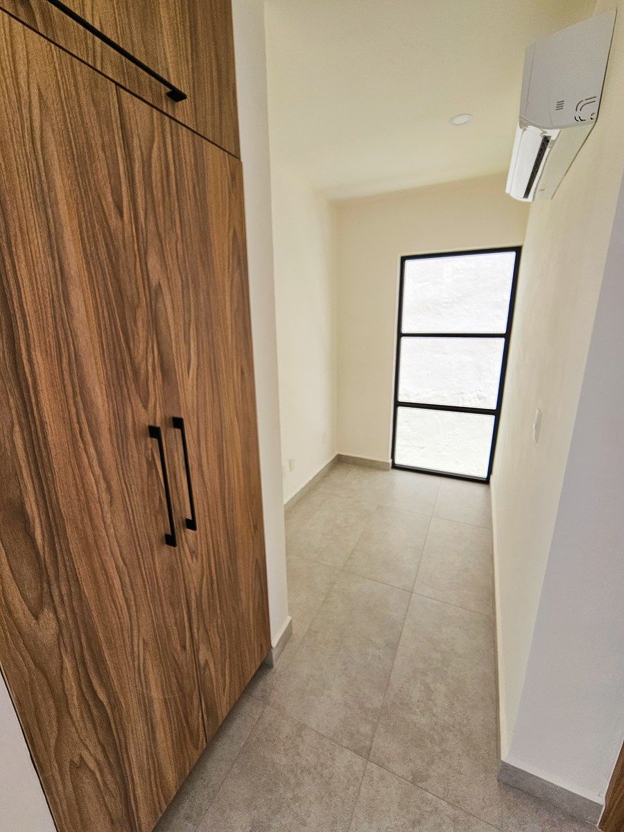 28 de 32: Closet de blancos