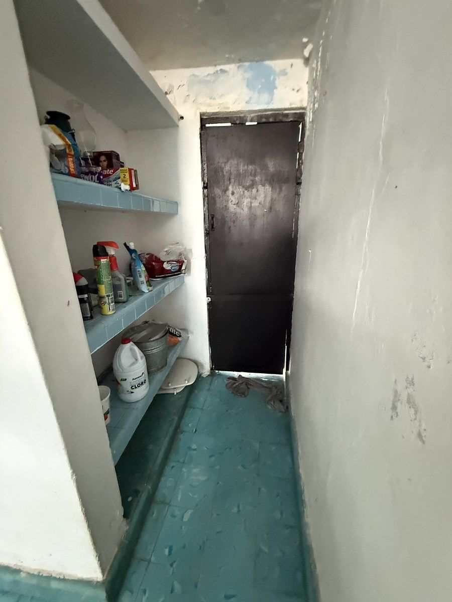 10 de 30: baño con closet de azulejos