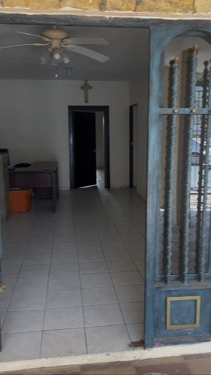 3 de 21: SALA COMEDOR