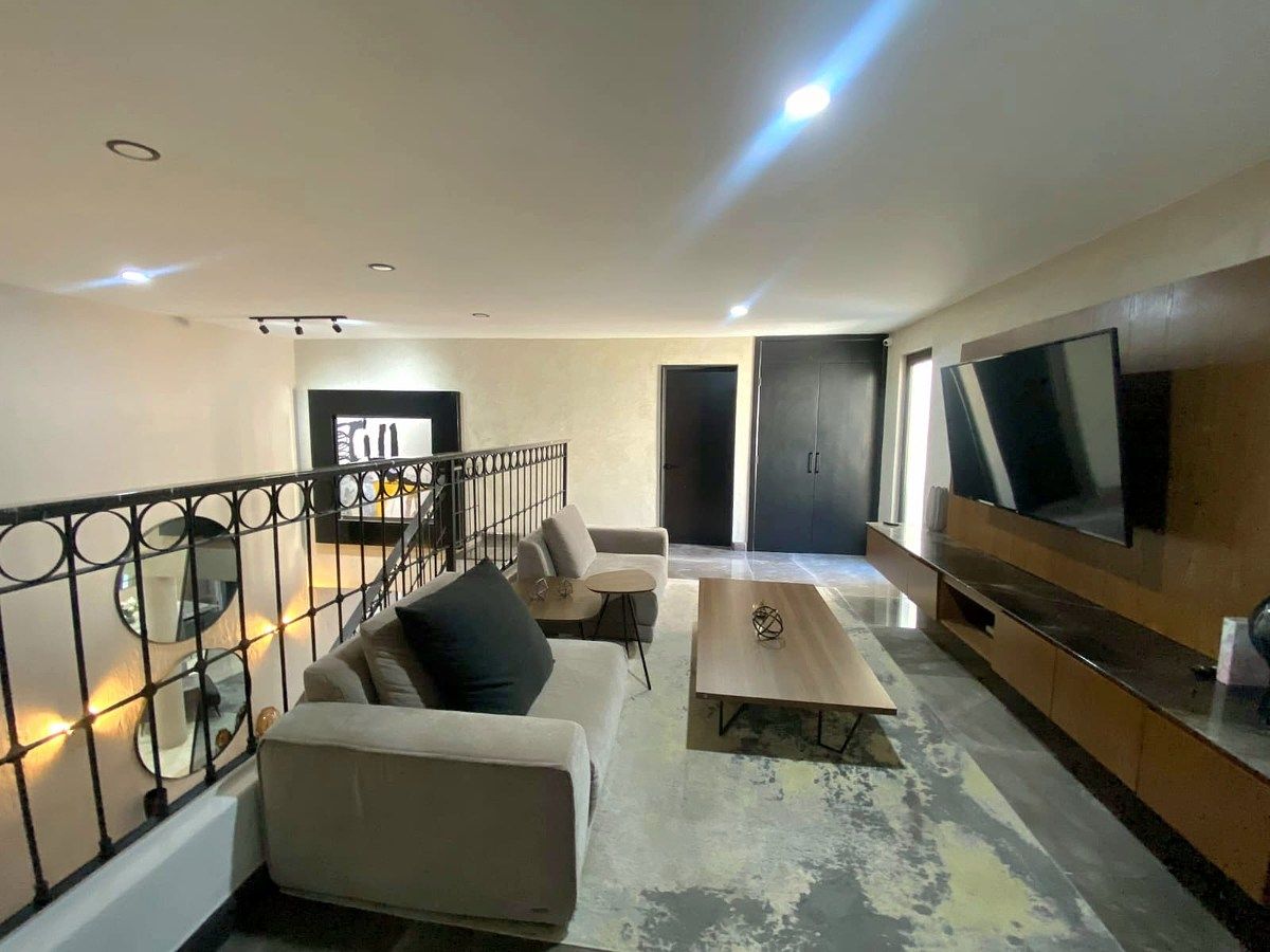 21 de 43: Sala de tv