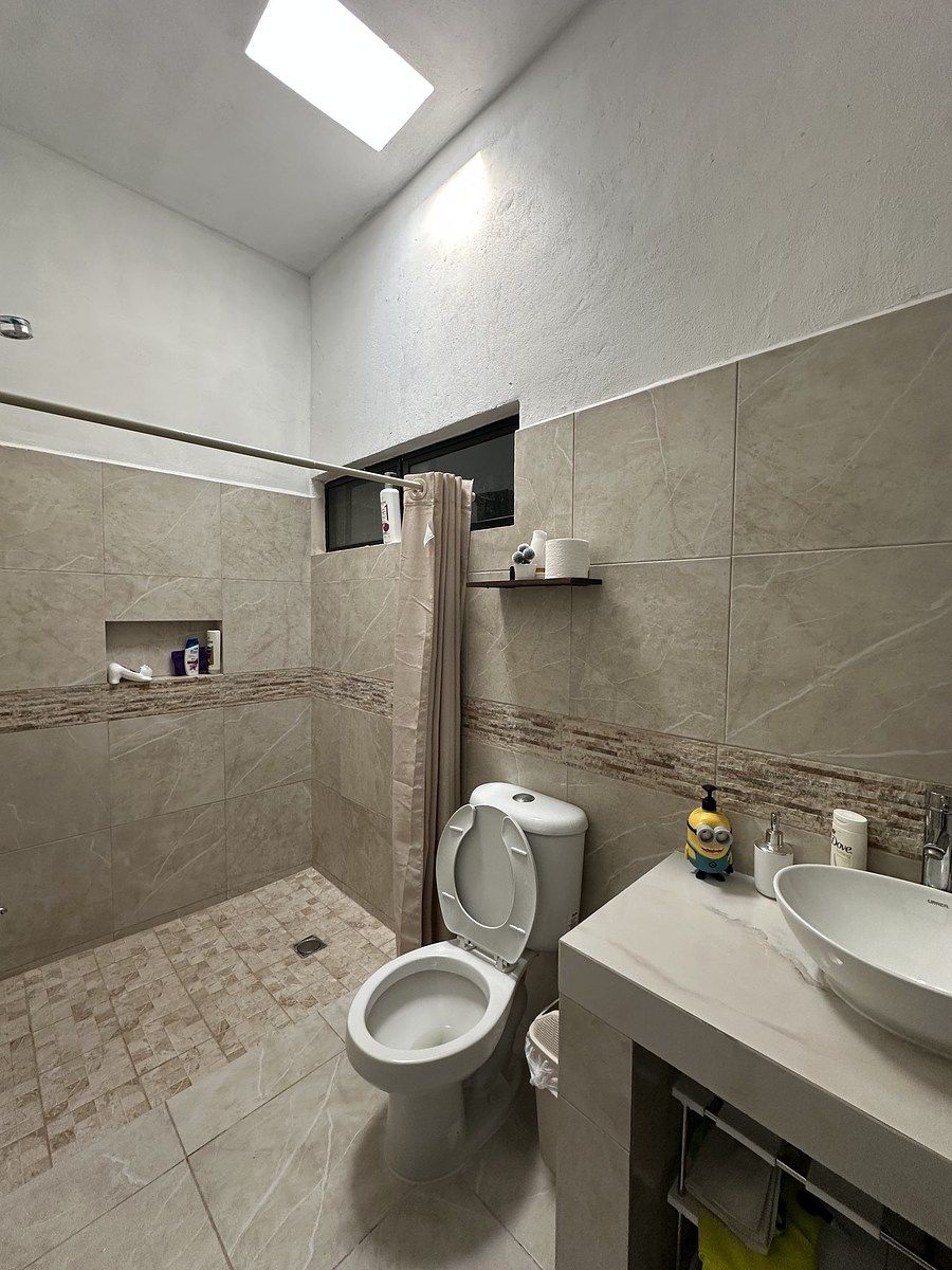 17 de 18: Segundo baño superior