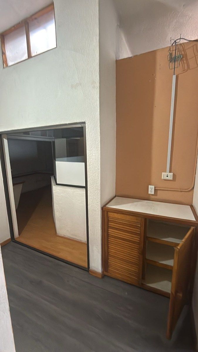 10 de 20: Oficina en Renta en San Pedro de los Pinos Rayo Vende ®