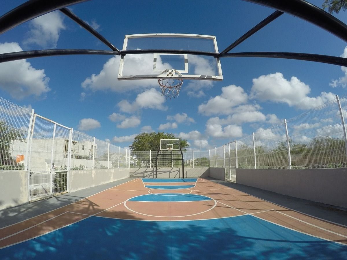 12 de 19: Cancha Deportiva