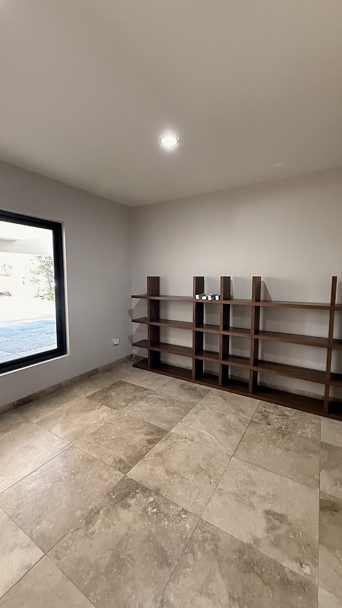 3 de 30: Estudio en PB con baño completo