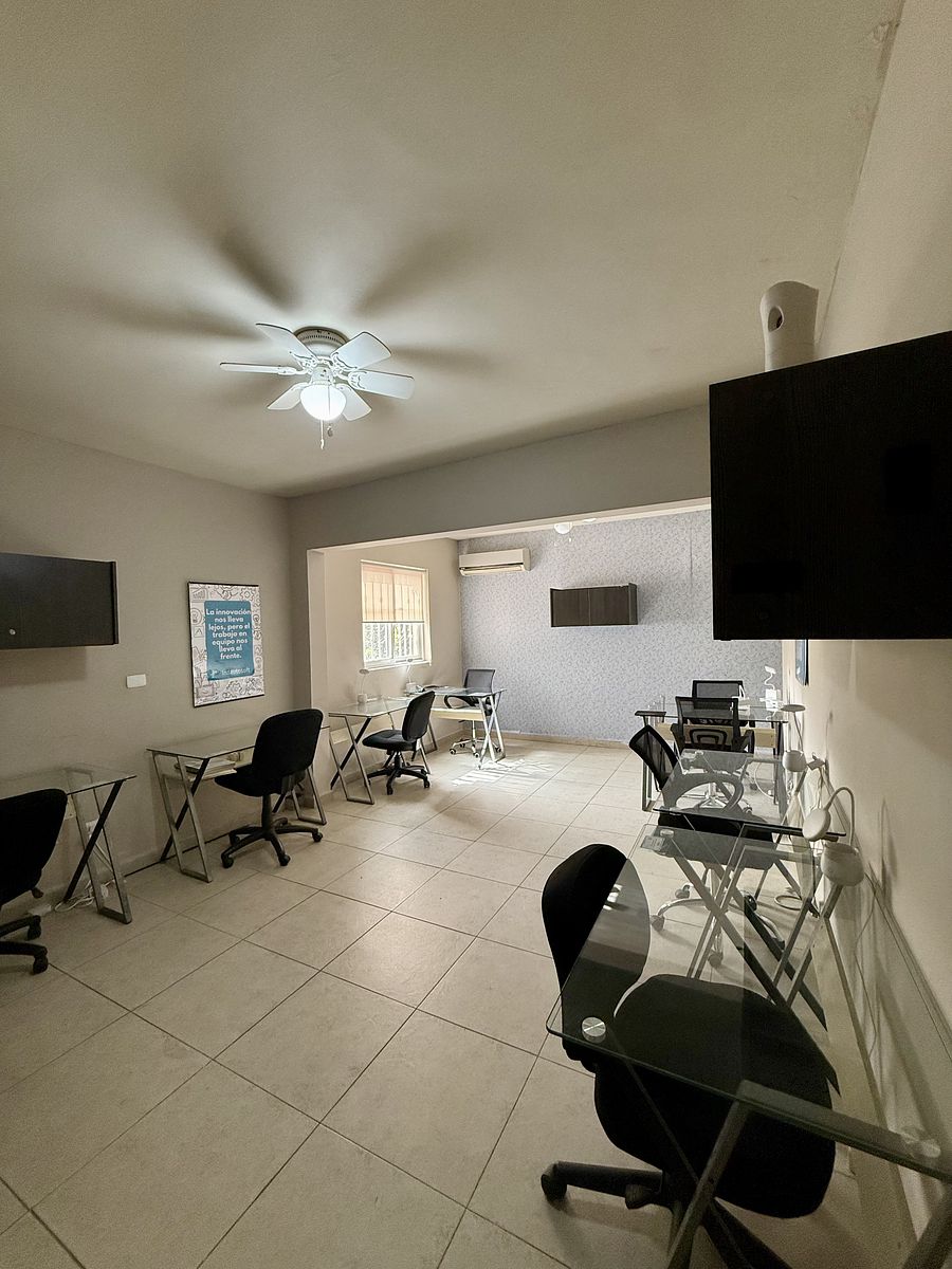 4 of 10: Espacio oficinas