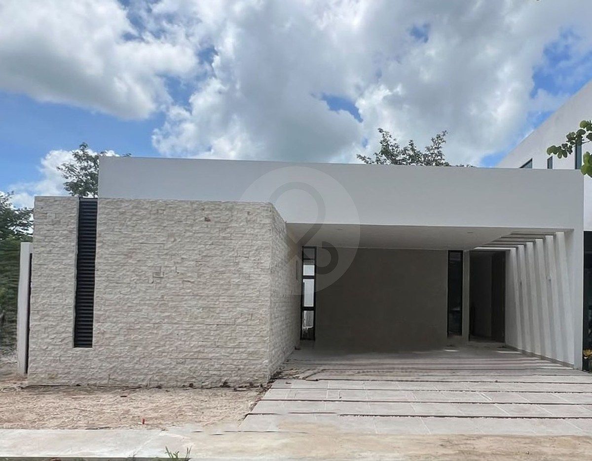 Venta de casa en privada con amenidades en Parque natura, foto 1 de 15