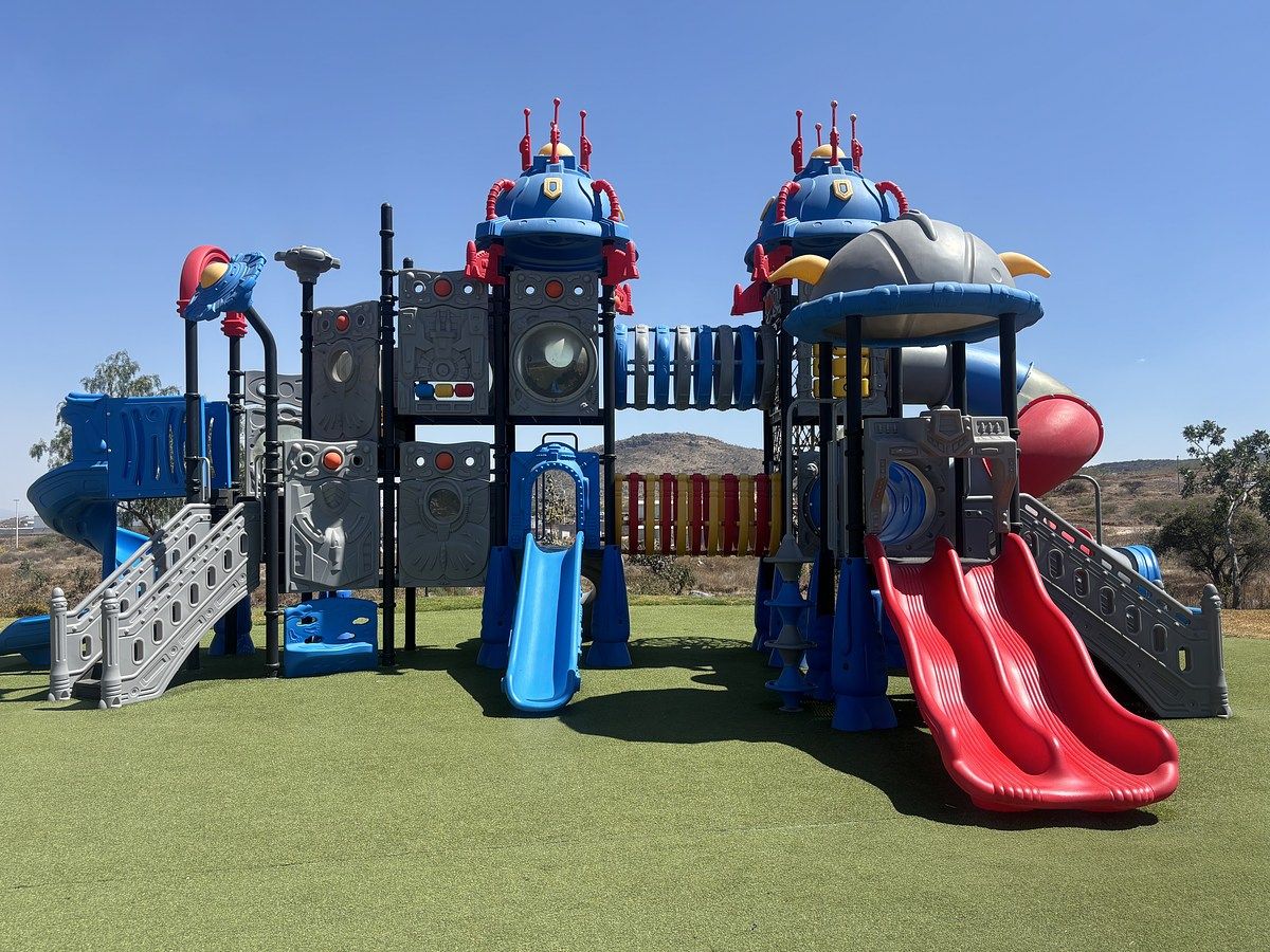 41 of 44: Espacios infantiles