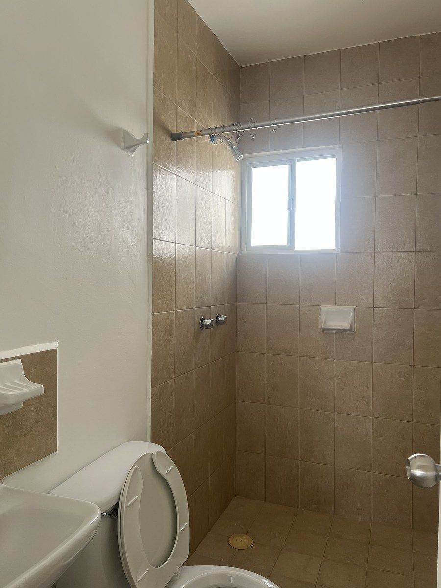 11 de 16: Baño completo Planta alta