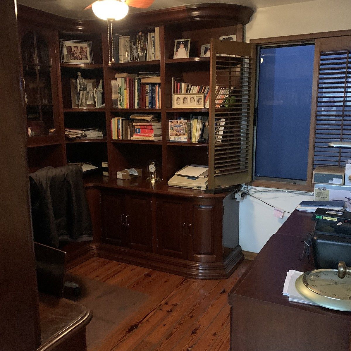 20 de 32: Biblioteca -Oficina Planta alta