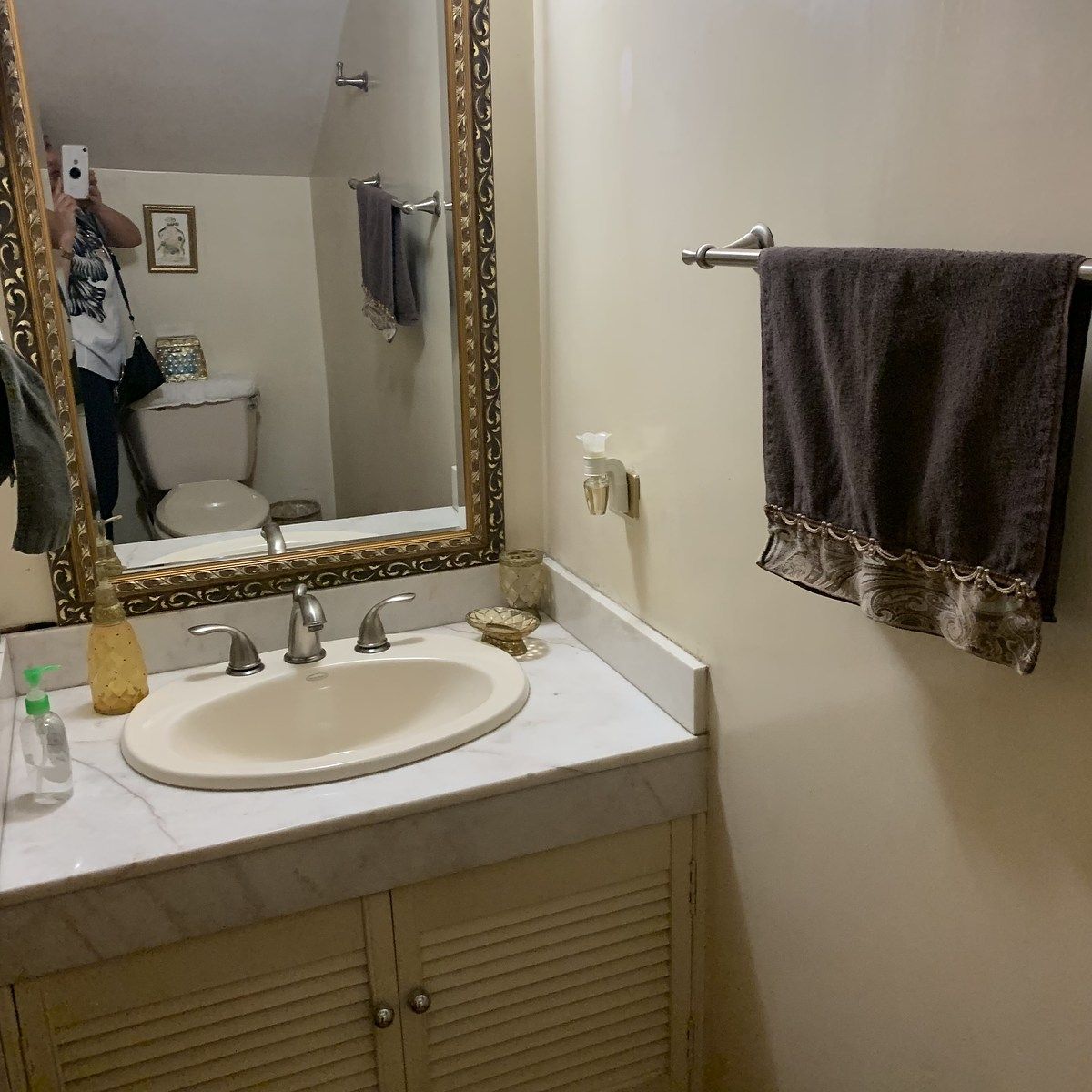 8 de 32: Baño visitas