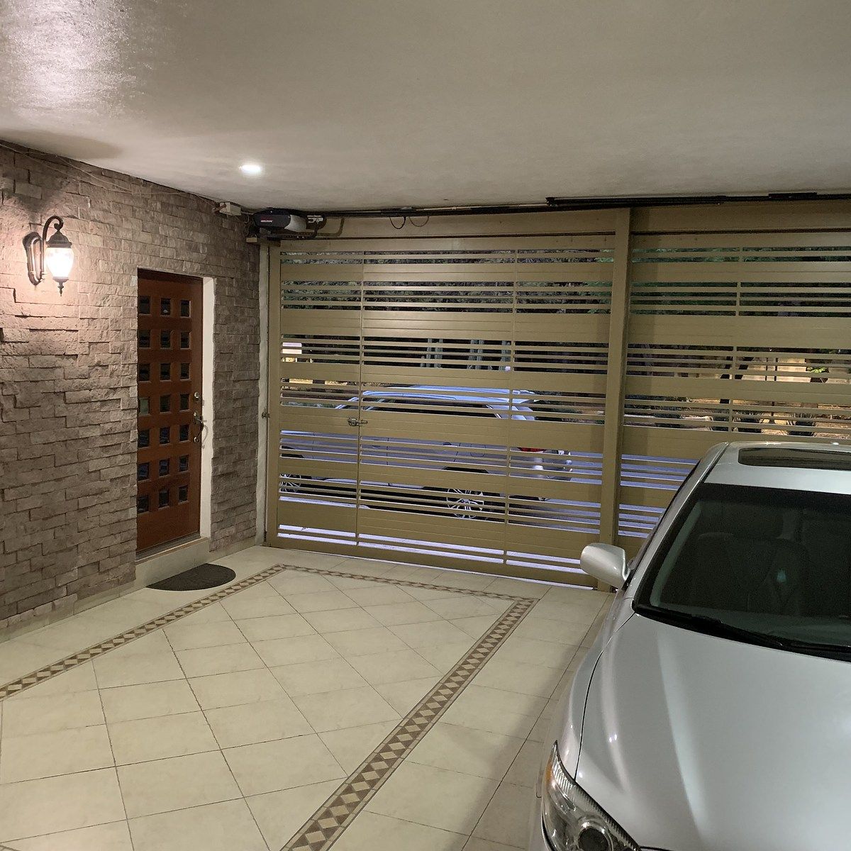 31 de 32: Cochera-Oficina exterior