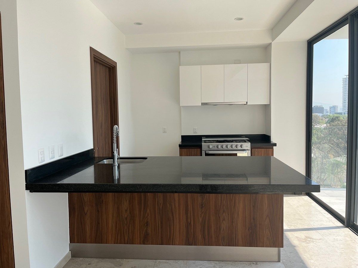 8 de 40: cocina con terraza