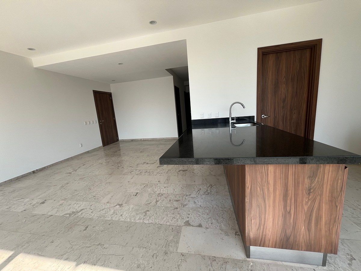 11 de 40: cocina y comedor